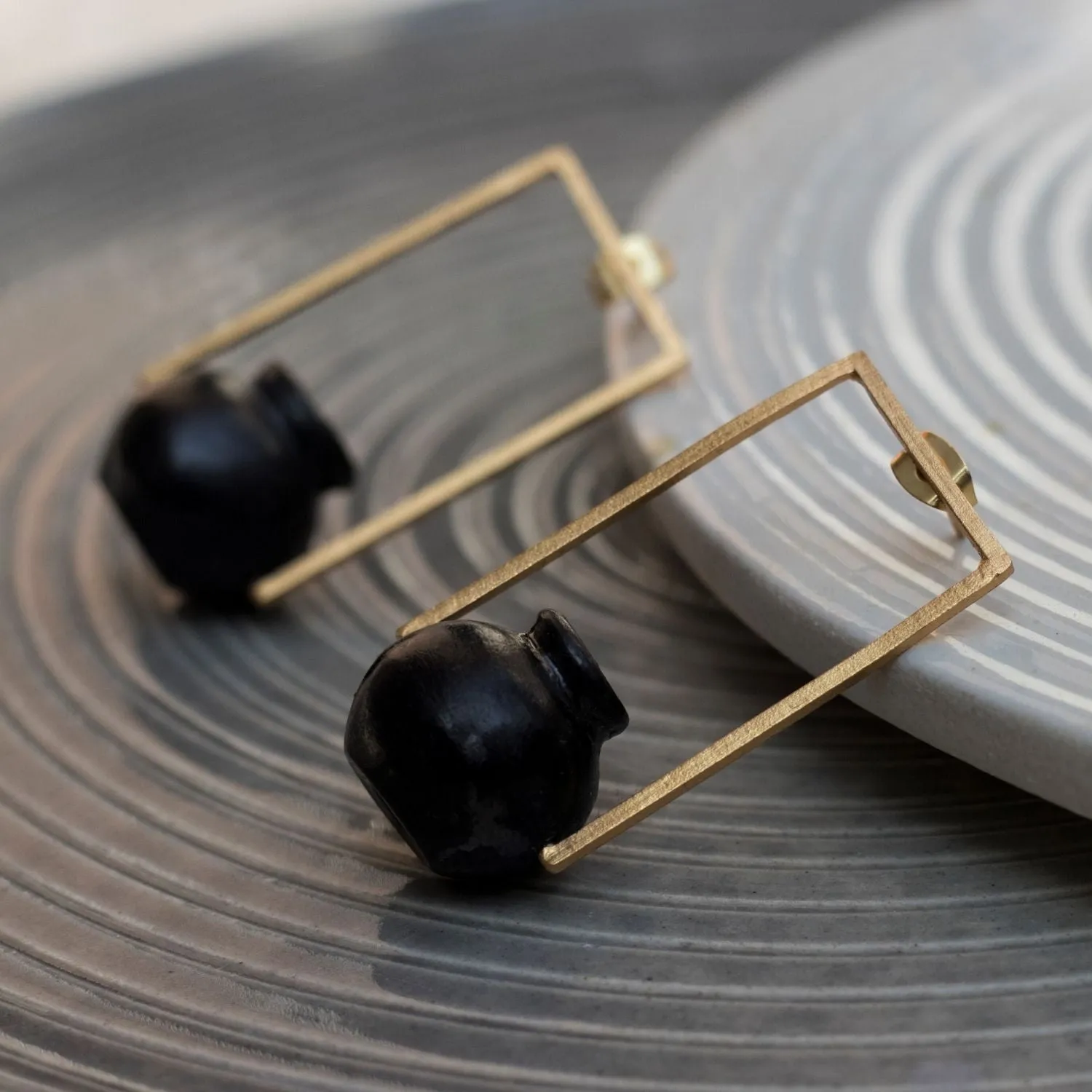 Rectangular Kalash Earring | Black Pottery Crafted | Artistic Design | Smart