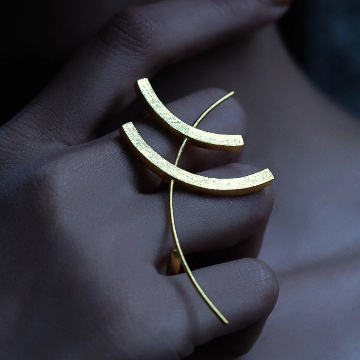 Women Finger Ring | Silver Finish Jewellery of Brass | Artistic & Modern Design